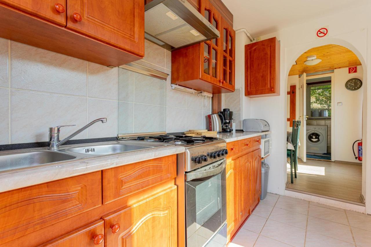 Panorama Apartmanhaz 에스테르곰 외부 사진