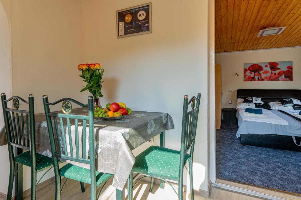 Panorama Apartmanhaz 에스테르곰 외부 사진